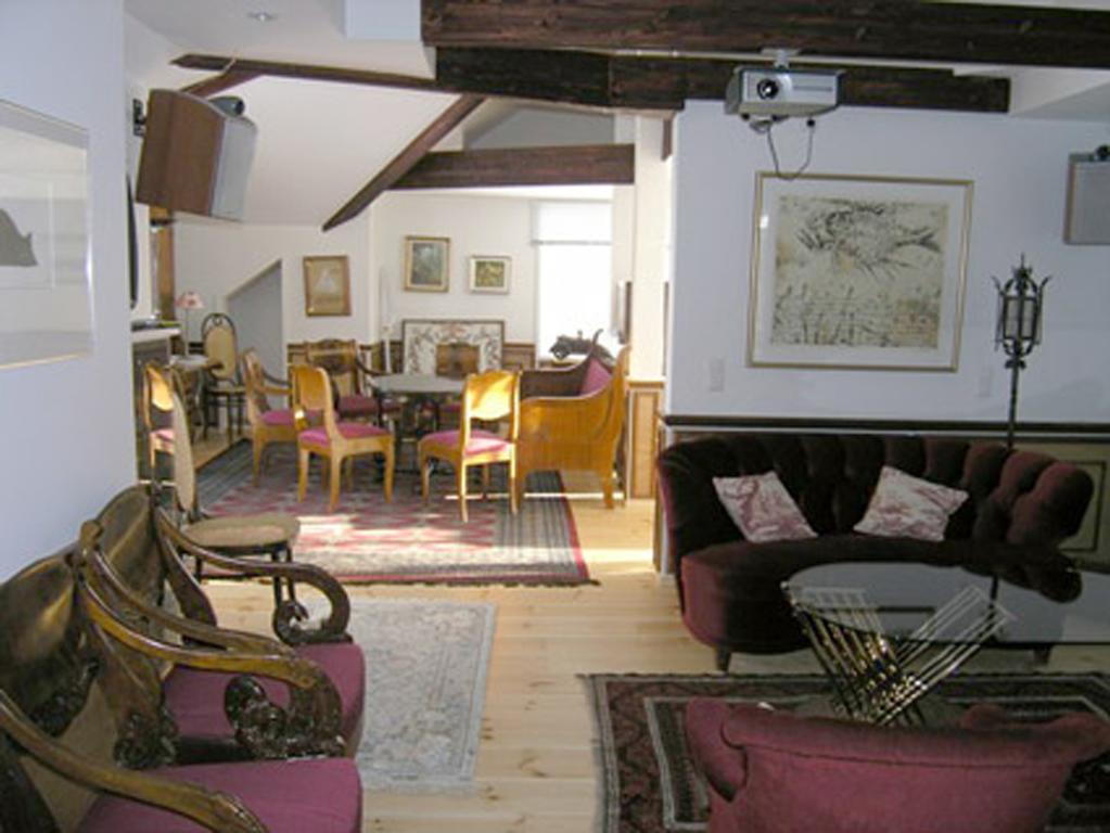 Villa Lövkulla Loparo Rum bild